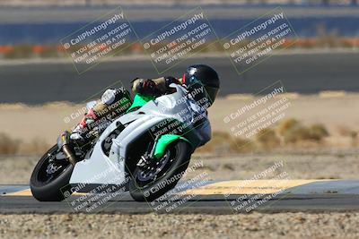 media/Apr-10-2022-SoCal Trackdays (Sun) [[f104b12566]]/Turn 14 (10am)/